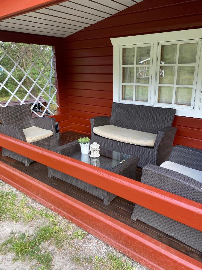 Near Kapellskaer Port - A Cosy Cottage In Norrtaelje المظهر الخارجي الصورة